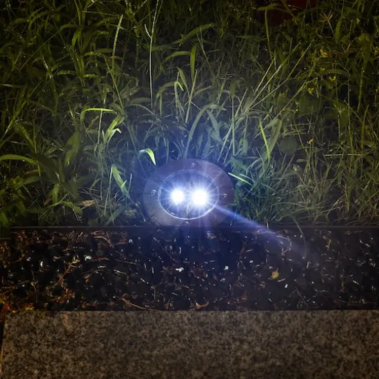 Glitzhome&reg; 5.25" Solar Powered LED Pathway Ground Lights Set {5}