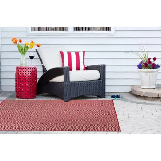 DII&reg; Rust Diamond Outdoor Rug, 4ft. x 6ft. {4}