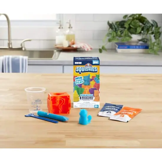 Elmer's&reg; Squishies 1 Character Kit {5}