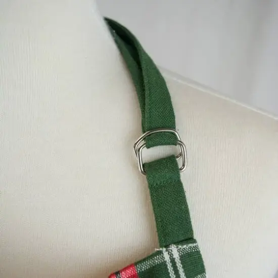 DII&reg; Christmas Plaid Chef Apron {6}