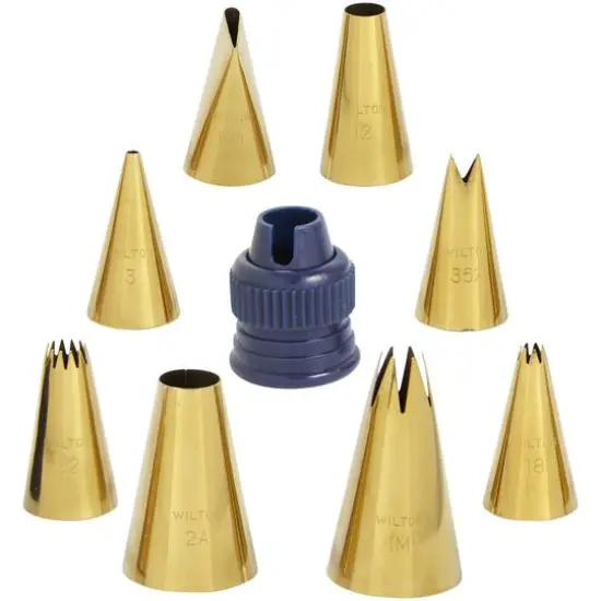 Wilton&reg; 17 Piece Decorating Tip Set {4}