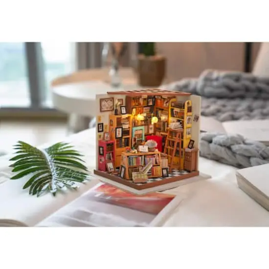Rolife&reg; Sam's Study DIY Miniature House Kit {4}