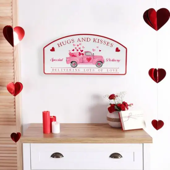 18" Hugs and Kisses Valentine's Day Wall Sign {3}