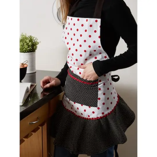 Black/Red Polka Dot Ruffle Ap {4}