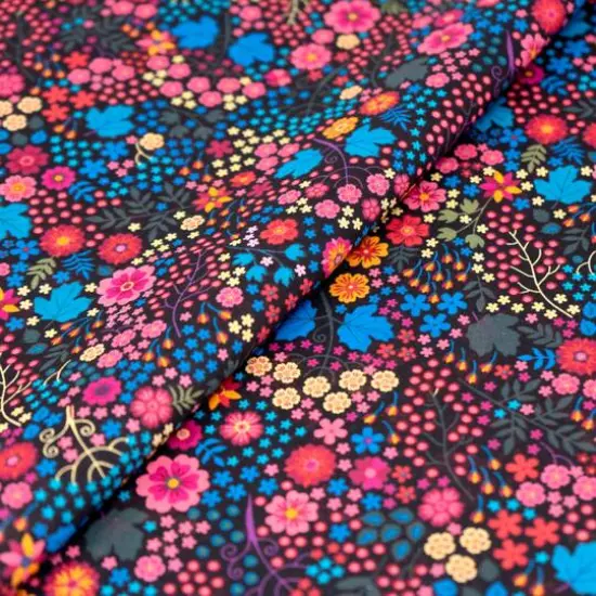 SINGER Red & Blue Floral Cotton Lawn Fabric {3}