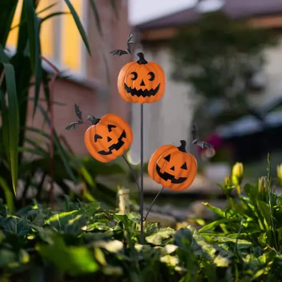 Glitzhome&reg; 39.5"H Halloween Metal Triple Pumpkin with Spring Bats Yard Stake {3}