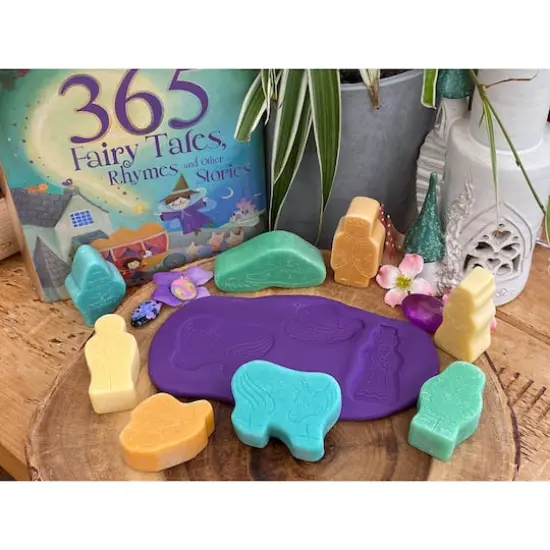 Yellow Door Little Lands Fantasy Stone Figure Play Set {3}