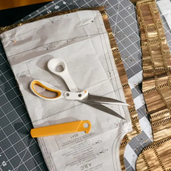 Fiskars&reg; Amplify&reg; RazorEdge&trade; 10" Fabric Shears {5}