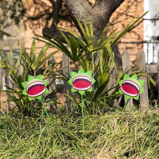 Glitzhome&reg; 24"H Halloween Metal Chomper Yard Stake Set {5}