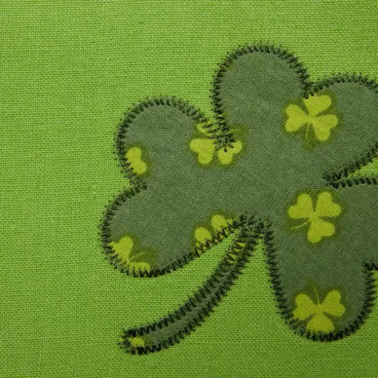 DII&reg; 108" Lucky Day Table Runner {5}