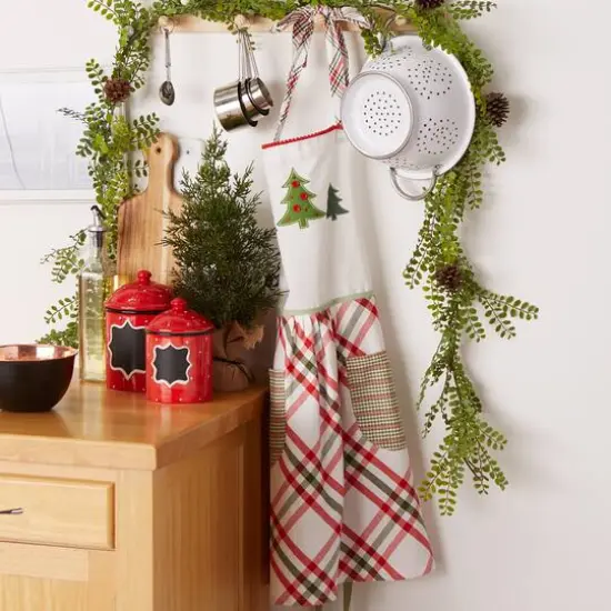 DII&reg; Jolly Tree Collection Apron {9}