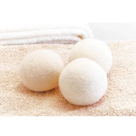 Woolite&reg; Wool Dryer Balls and Fresh Linen Essential Oil Kit {5}