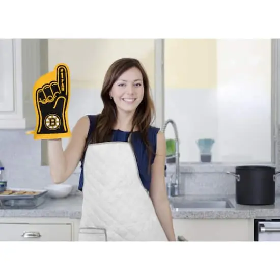 NHL No.1 Oven Mitt Boston Bruins {6}