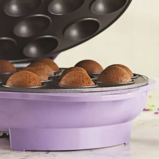 Brentwood Nonstick Cake Pop Maker {4}
