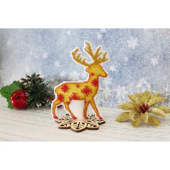 MP Studia Northern Deer Plastic Canvas Counted Cross Stitch Kit {5}