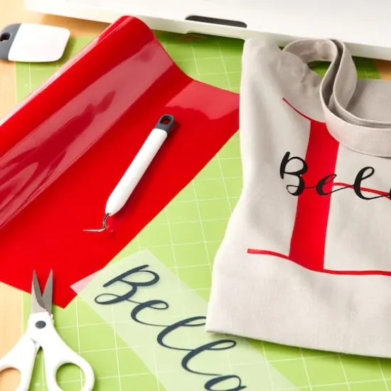 Siser&reg; Easyweed&reg; Heat Transfer Vinyl Mega Roll Red {3}