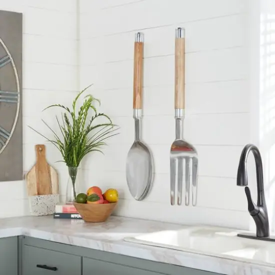 Wood & Aluminum Utensil Wall D&eacute;cor Set {5}
