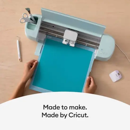 Cricut&reg; Permanent Heat-Activated Color-Changing Vinyl Turquoise/Light Blue {5}