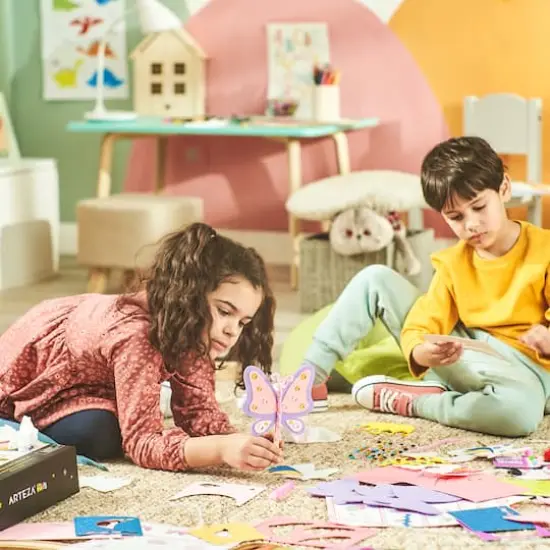 Arteza&reg; Kids Felt Craft Kit, Glitter & Glitz {5}