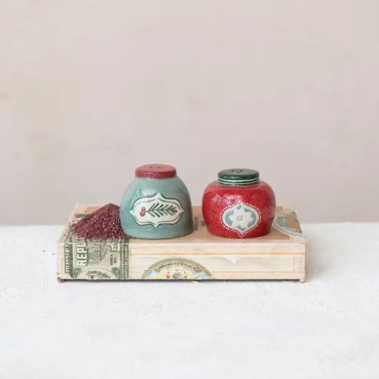 Hello Honey&reg; Holly & Ornament Hand-Painted Stoneware Salt & Pepper Shaker Set {3}