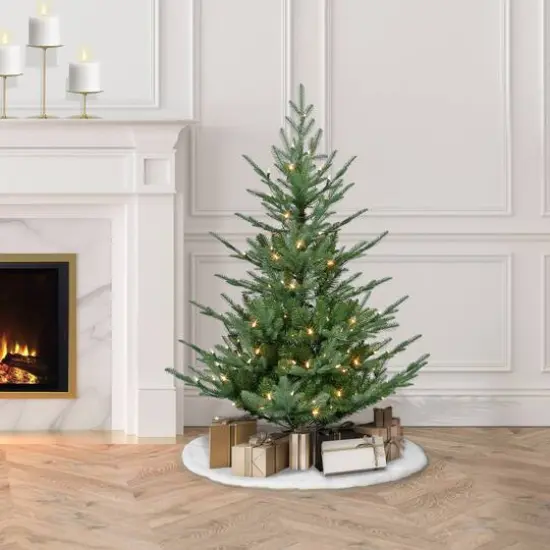 4.5ft. Pre-Lit Hillside Spruce Artificial Tree, Clear Lights {3}