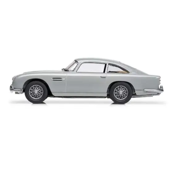 Airfix&reg; Aston Martin DB5 Starter Set {7}