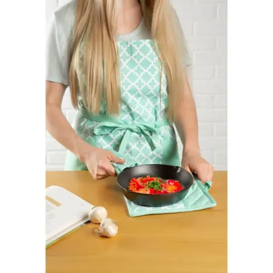 DII&reg; Aqua Lattice Print 2-Pocket Apron Assorted {9}