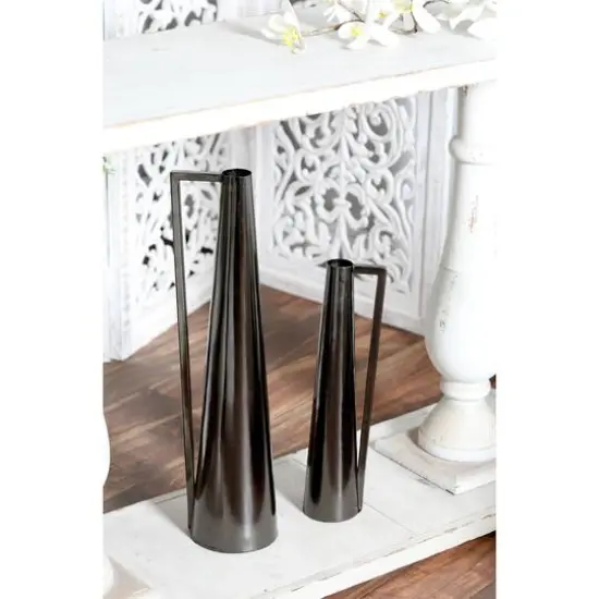 Black Metal Glam Vase Set {8}