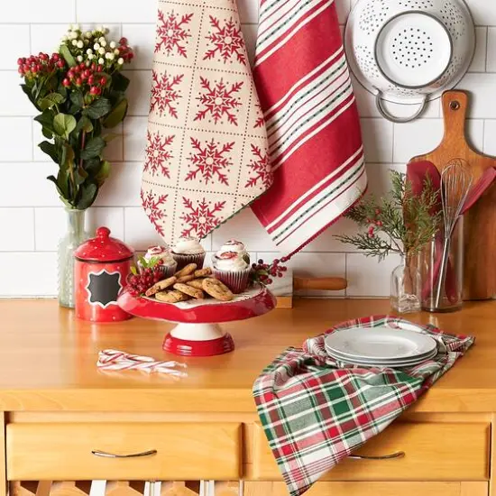 DII&reg; Assorted Scandinavian Snowflakes Dishtowel Set {9}