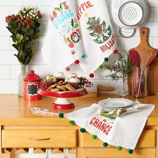 DII&reg; Hippie Holidays Printed Dishtowel Set {8}