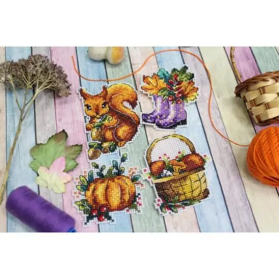 MP Studia Autumn MagnetsPlastic Canvas Counted Cross Stitch Kit {4}