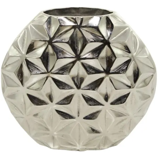 CosmoLiving by Cosmopolitan Aluminum Faceted Geometric Vase Silver {1}