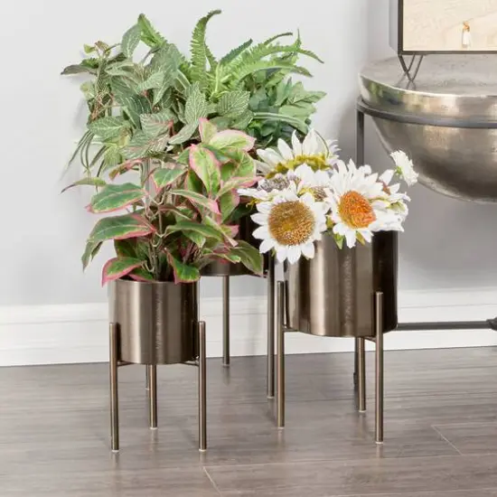 Dark Silver Metal Contemporary Planter Set {7}