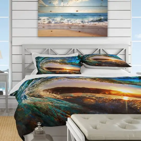 Designart 'Colored Ocean Waves Falling Down' Coastal Bedding Set - Duvet Cover & Shams {5}