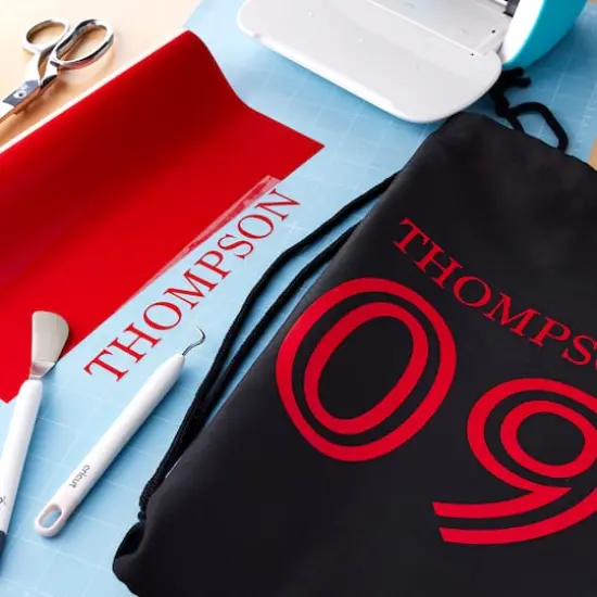 Cricut&reg; SportFlex Iron-On&trade; Red {3}