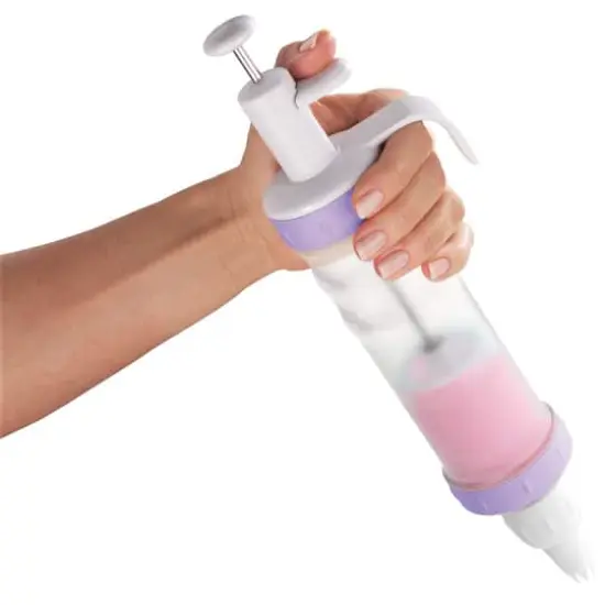 Wilton&reg; Dessert Decorator Plus {4}