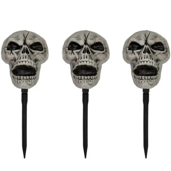 Skull Stakes Outdoor Yard Set {1}