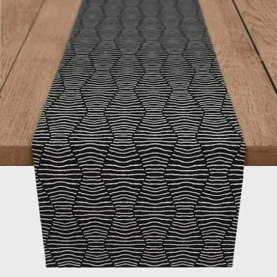 Hex Stripe Indoor/Outdoor Table Runner Black {3}