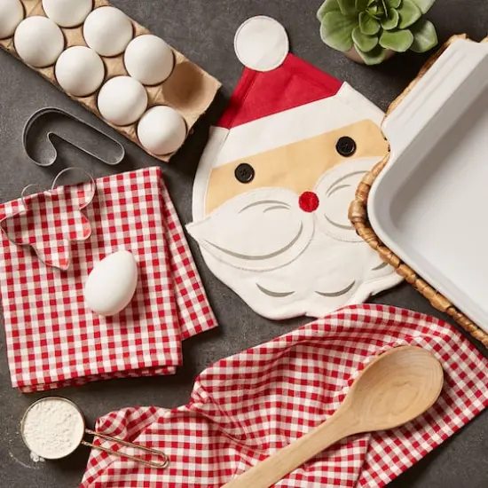 DII&reg; Jolly Santa Potholder Gift Set {10}