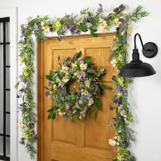 24" Purple Daisy & Mixed Foliage Floral Spring Wreath {3}