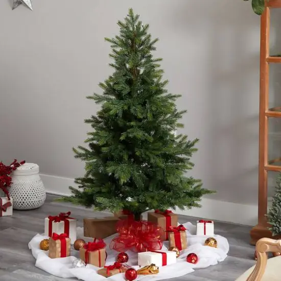 5ft. Pre-Lit North Carolina Spruce Artificial Christmas Tree, Clear LED Lights {9}
