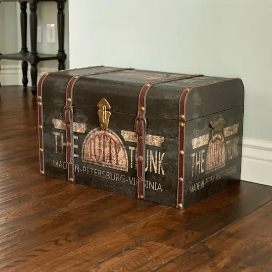 Household Essentials Vintage Decorative Trunk {3}