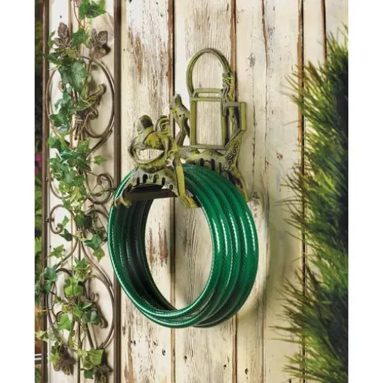 Frolicking Frog Garden Hose Organizer {3}
