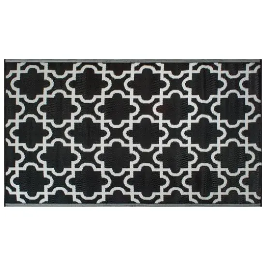 DII&reg; Black Lattice Outdoor Rug, 4ft. x 6ft. {5}