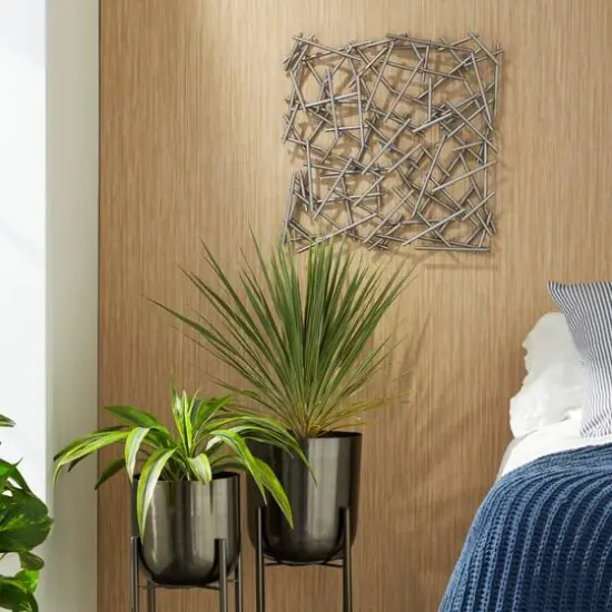 CosmoLiving by Cosmopolitan 20" Silver Contemporary Abstract Metal Wall D&eacute;cor {3}