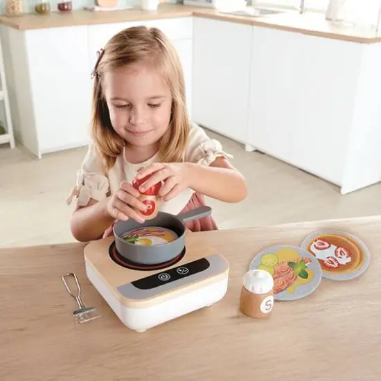 Hape Fun Fan Fryer Kitchen Accessory Playset {6}