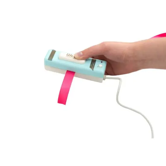 We R Memory Keepers&reg; USB Ribbon Cutter {9}