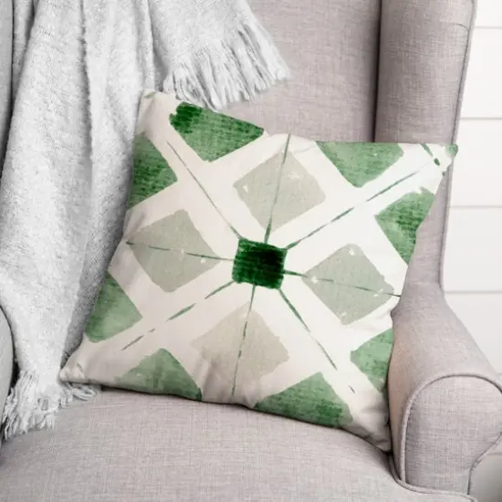 Green Circle Pattern 18" x 18" Throw Pillow {3}