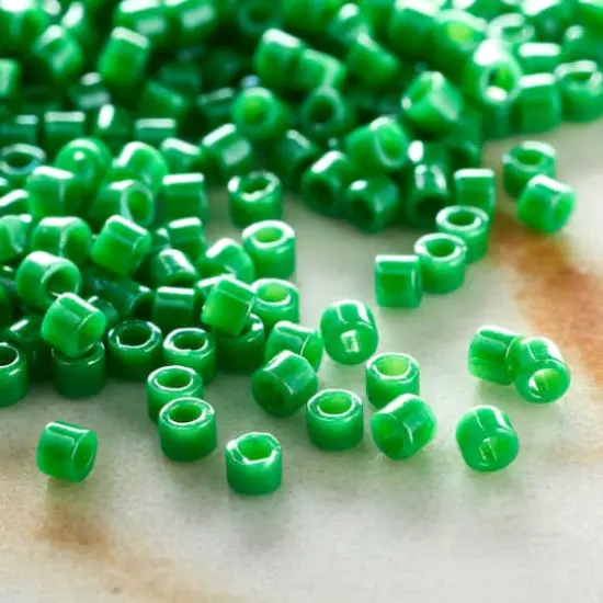 Miyuki Delica Glass Round Seed Beads, 11/0 Kelly Green {3}