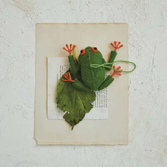 Hello Honey&reg; 4" Green Frog Wool Felt Ornament {3}